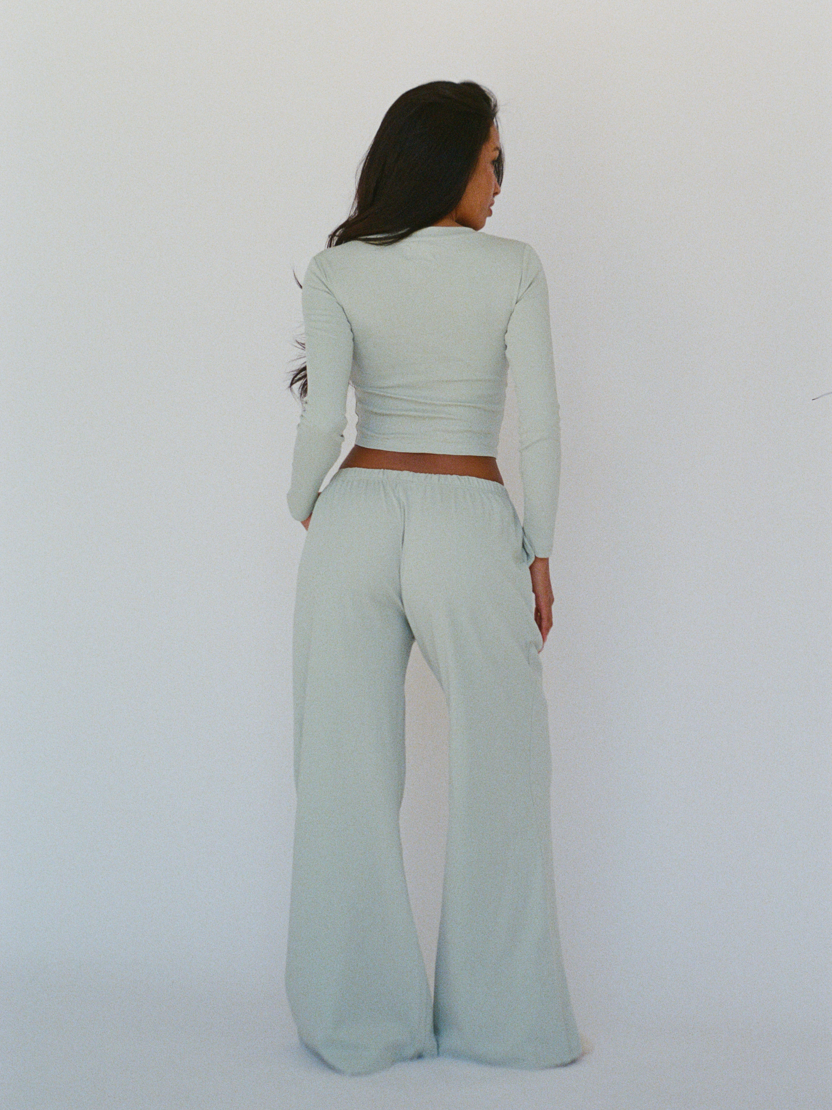 100% organic cotton wide leg pants - pistachio cream