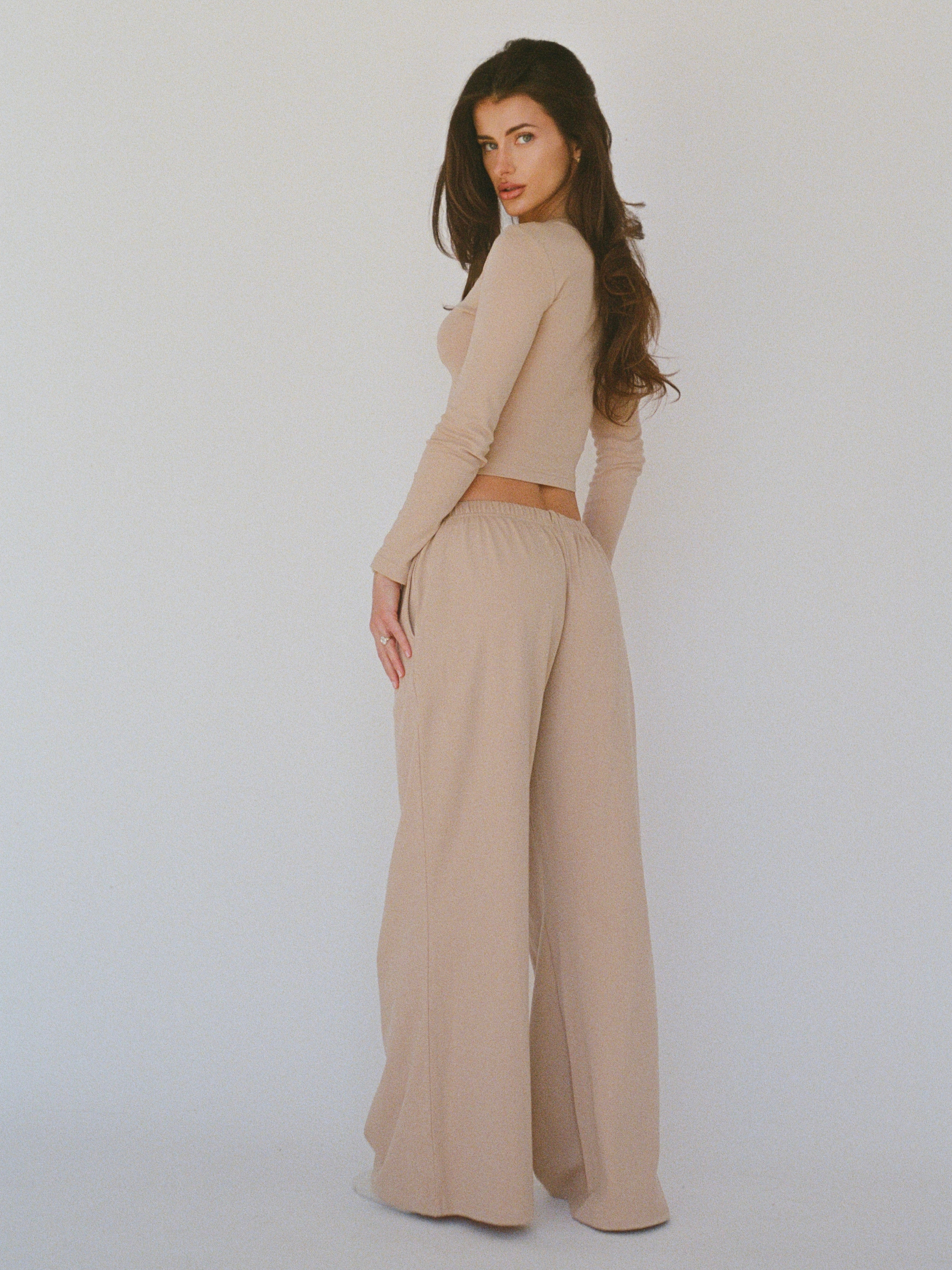 100% organic cotton wide leg pants - sand