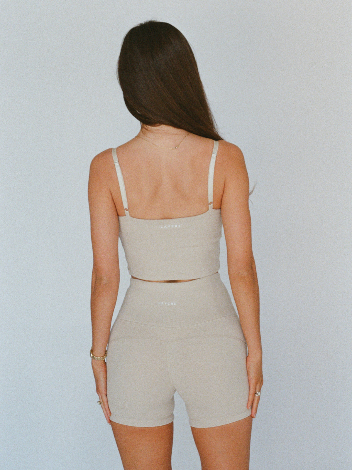 organic cotton high-rise 4" shorts - oat