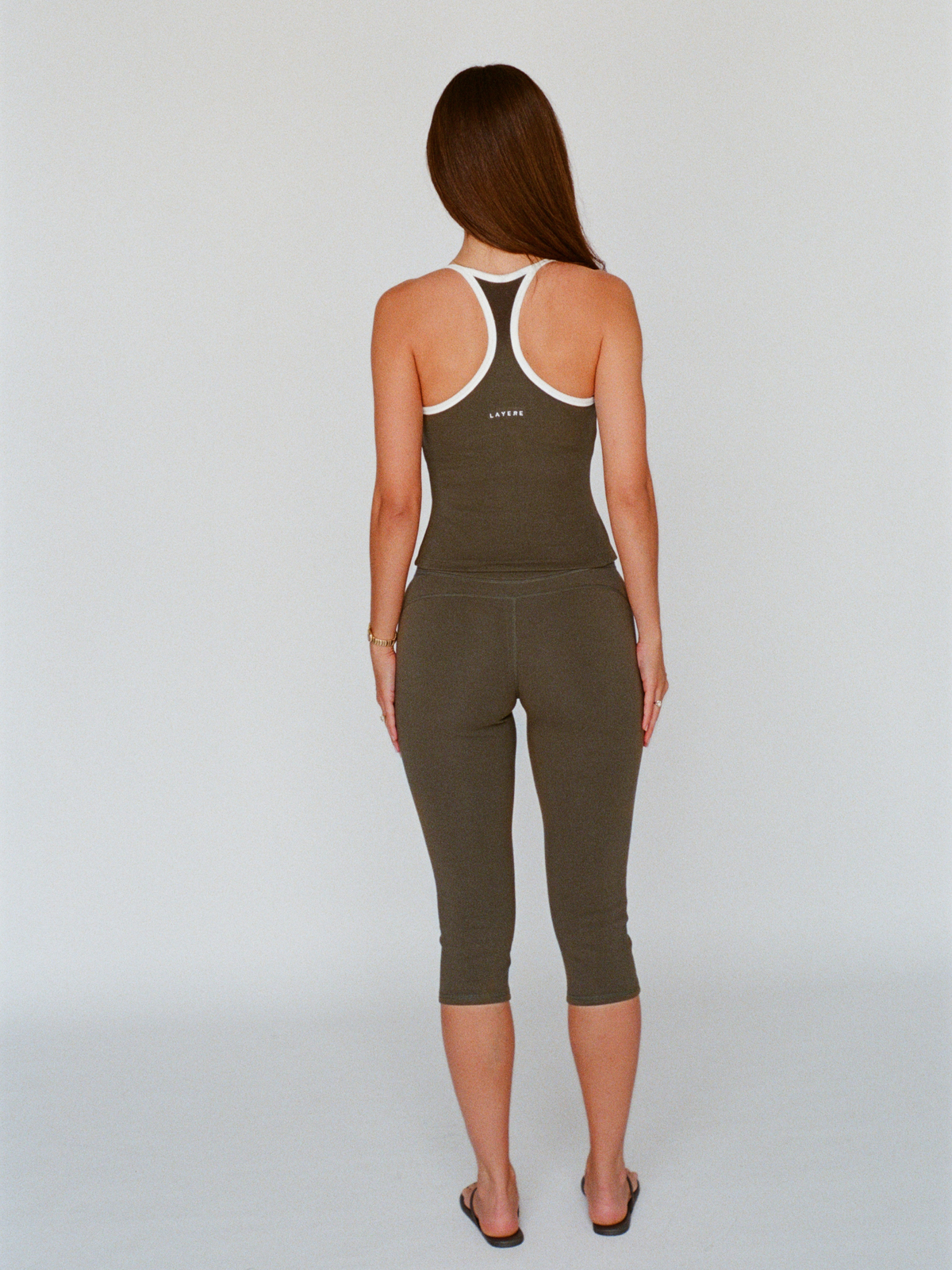 organic cotton capri leggings – olive green
