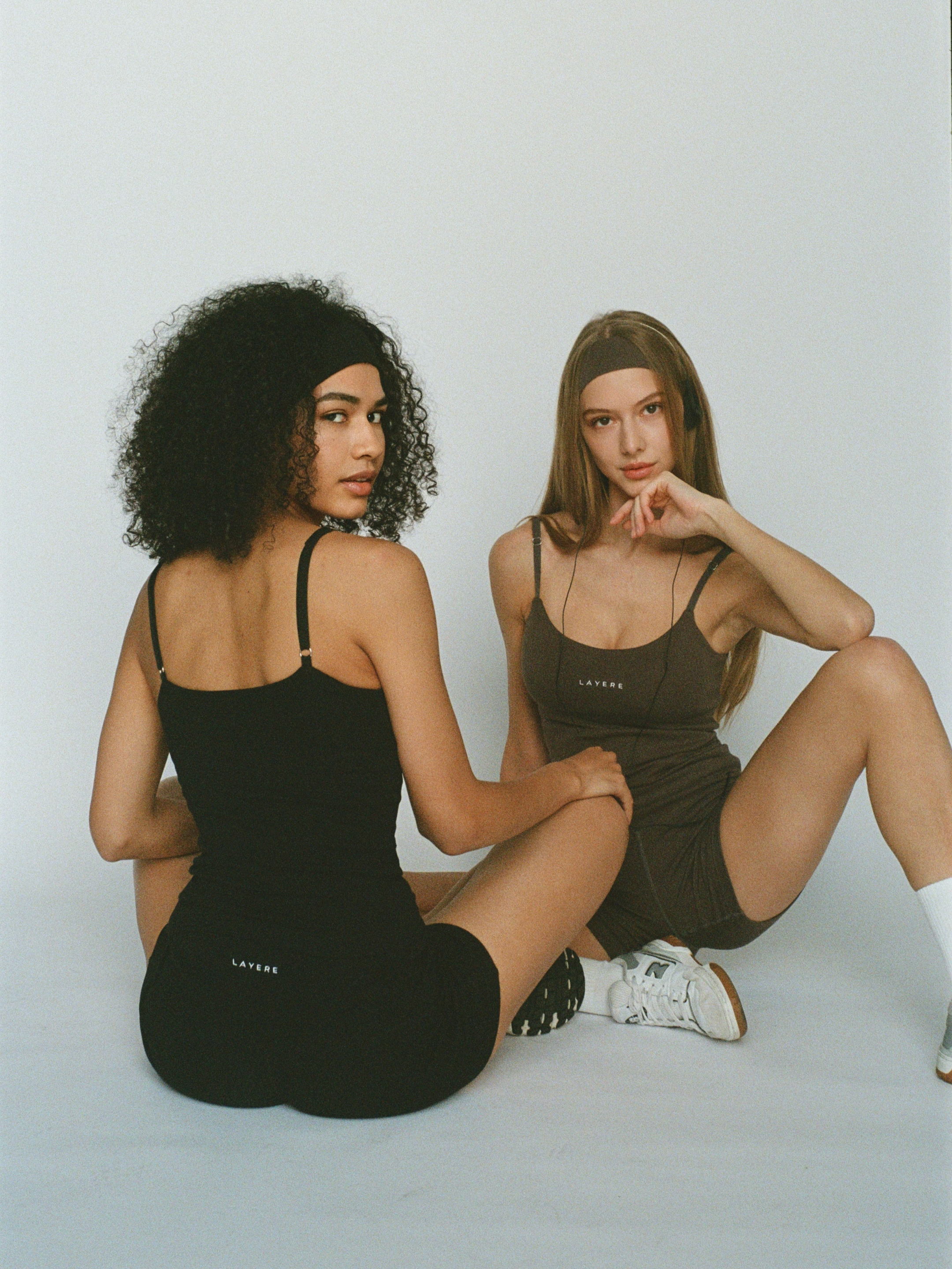 organic cotton cami top with built-in bra - black