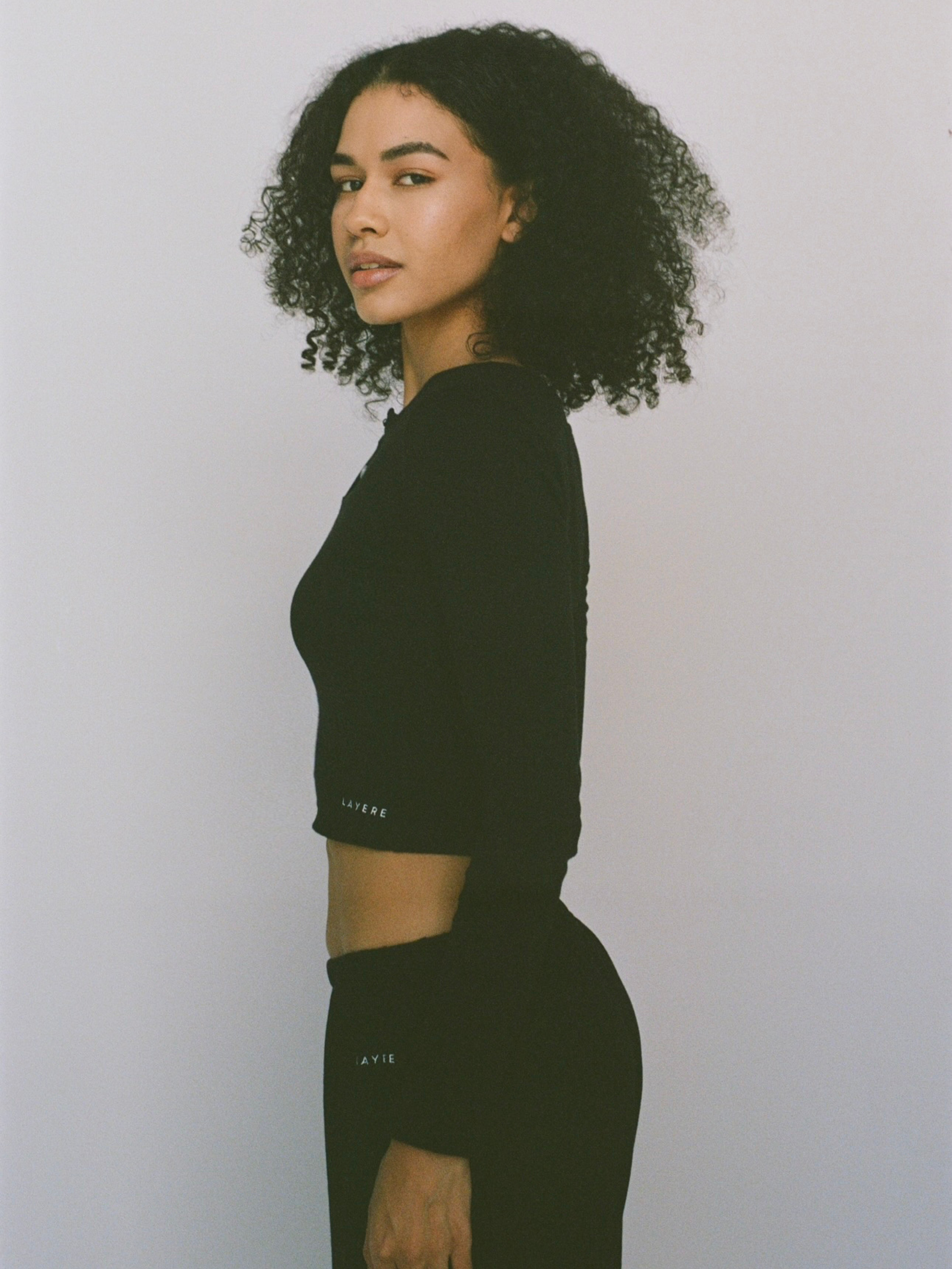 100% organic cotton long sleeve crop top - black