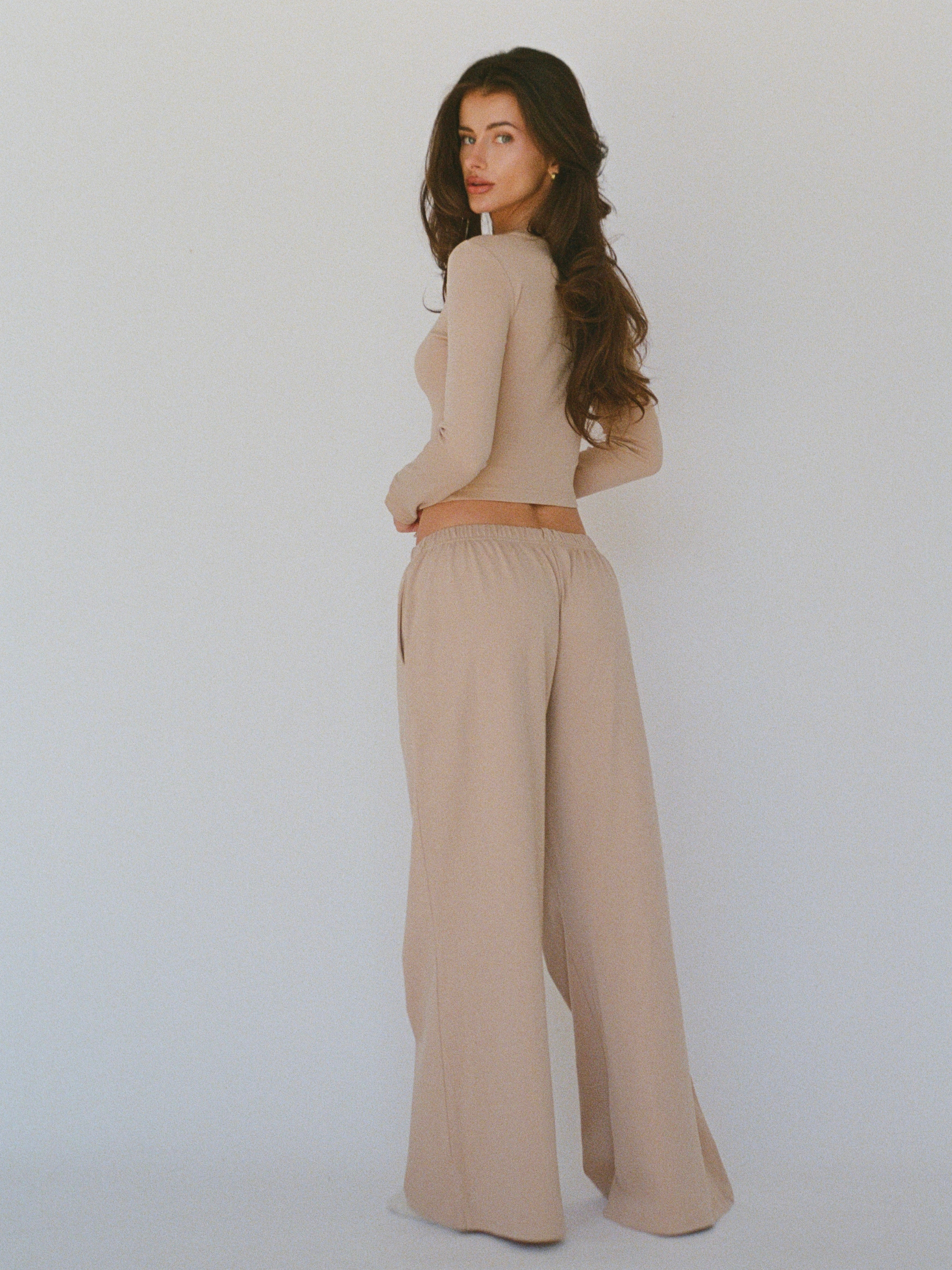 100% organic cotton wide leg pants - sand