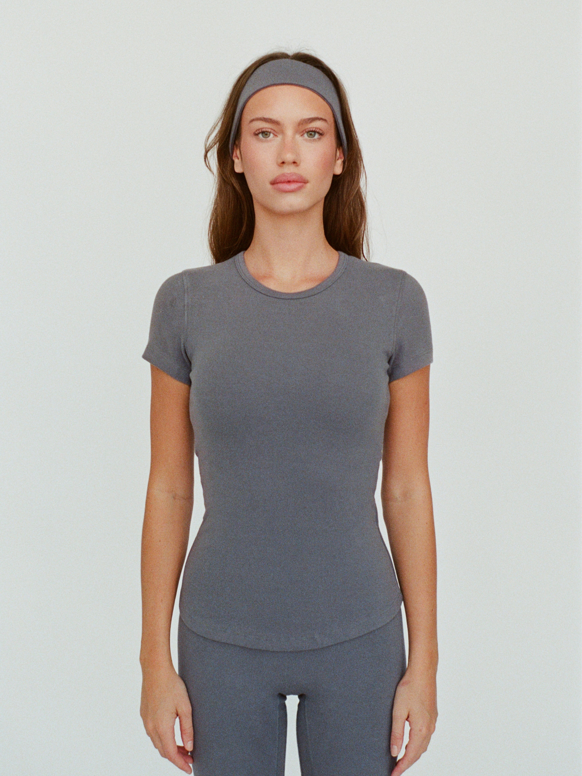 organic cotton sports tee – graphite