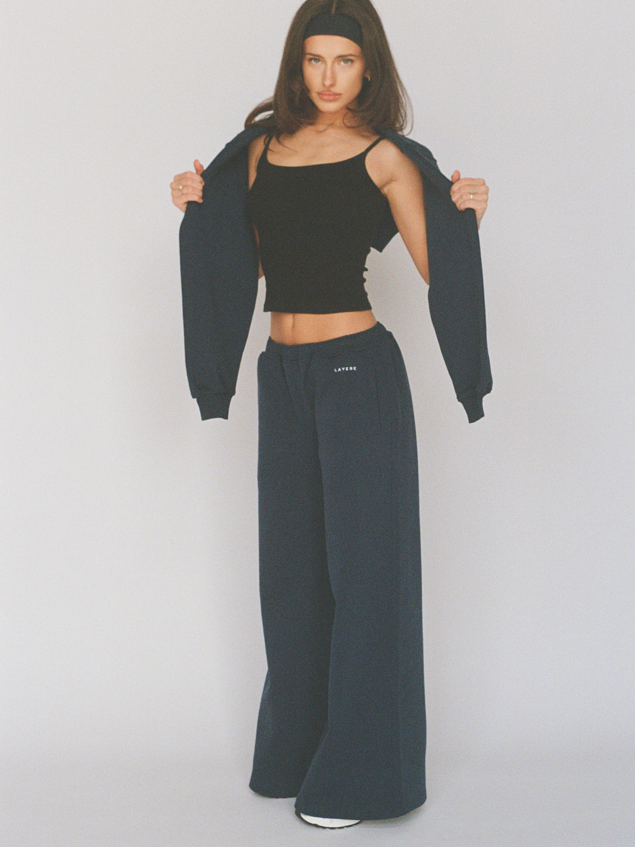 100% organic cotton wide-leg pant