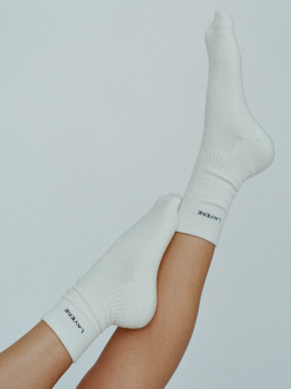 organic cotton crew socks – off white