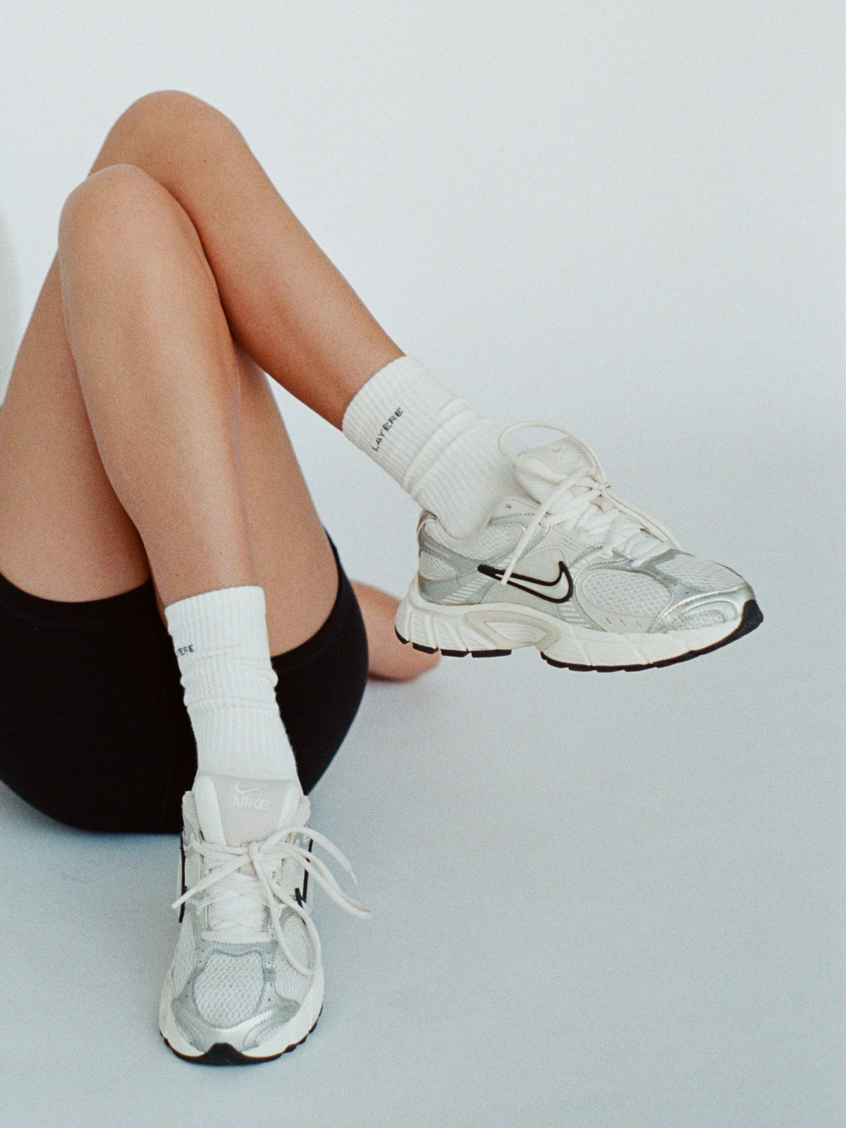organic cotton crew socks – off white