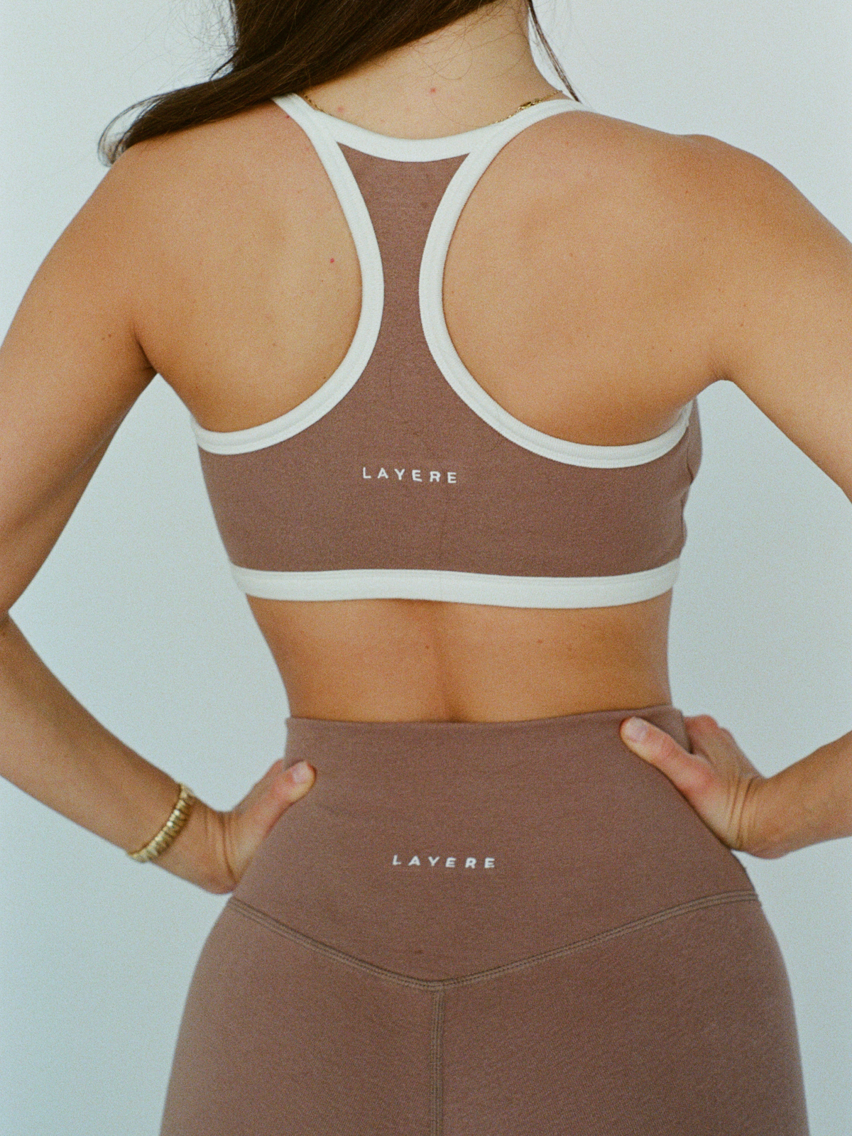organic cotton piped sports bra – cacao